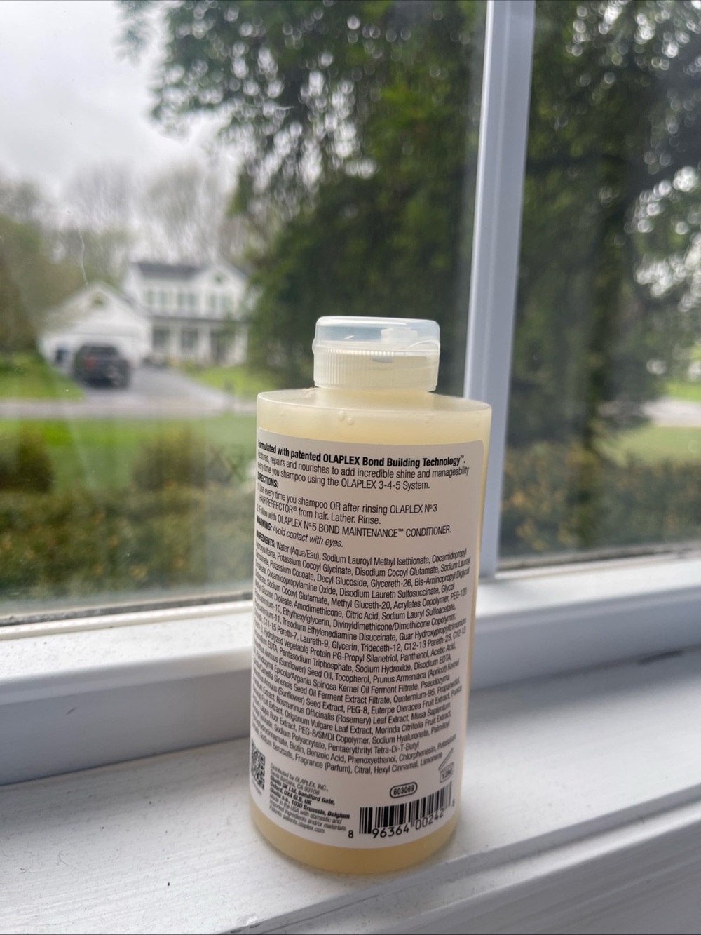 OLAPLEX No.4 Bond Maintenance Shampoo - Picture 2 of 3